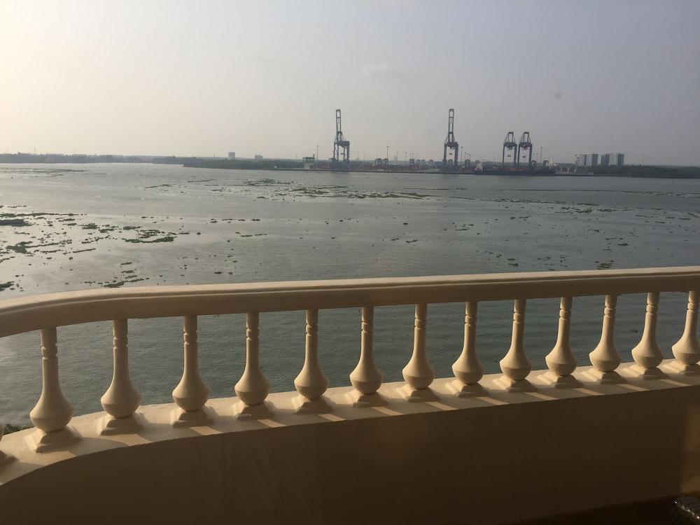 Taj Malabar Resort & Spa, Cochin. Kochi Dış mekan fotoğraf