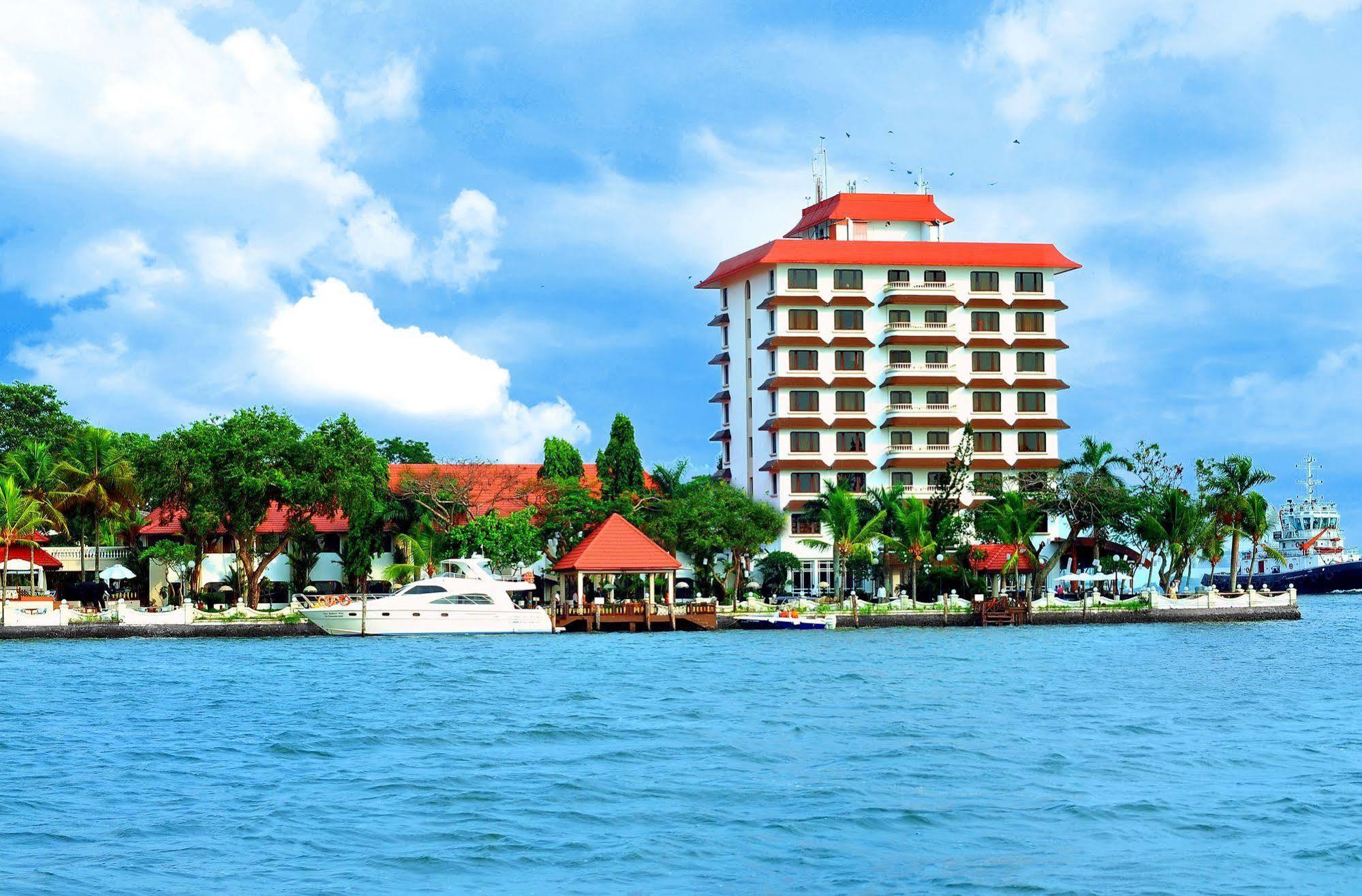 Taj Malabar Resort & Spa, Cochin. Kochi Dış mekan fotoğraf